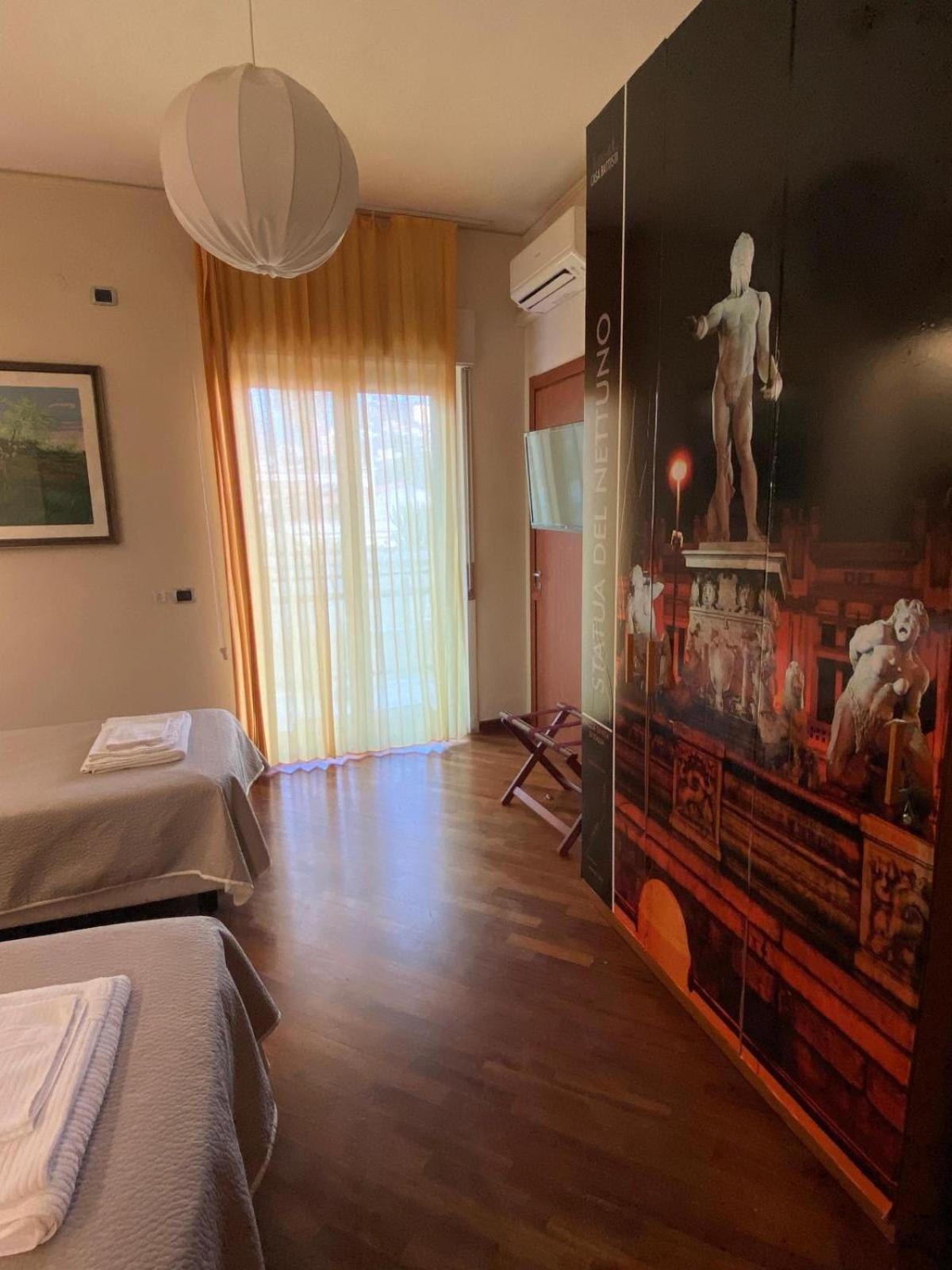 Casa Battisti Messina Guest House In Centro Citta, Ideale Per Famiglie O Gruppi Eksteriør billede