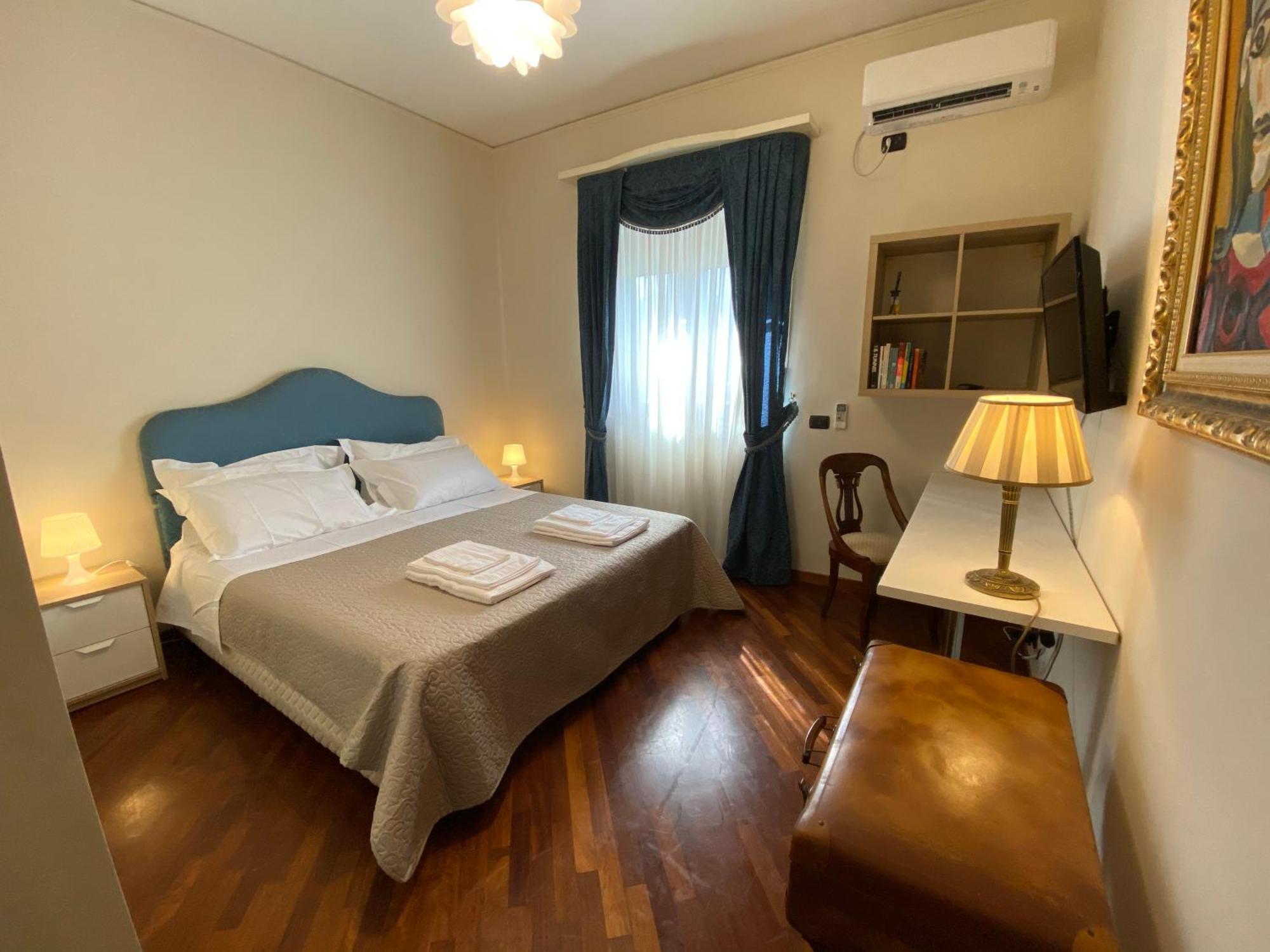 Casa Battisti Messina Guest House In Centro Citta, Ideale Per Famiglie O Gruppi Eksteriør billede
